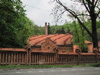 Une imposante bâtisse en brique rouge European Resistance - 01/05/2010 - Sobkow en Pologne photo n13