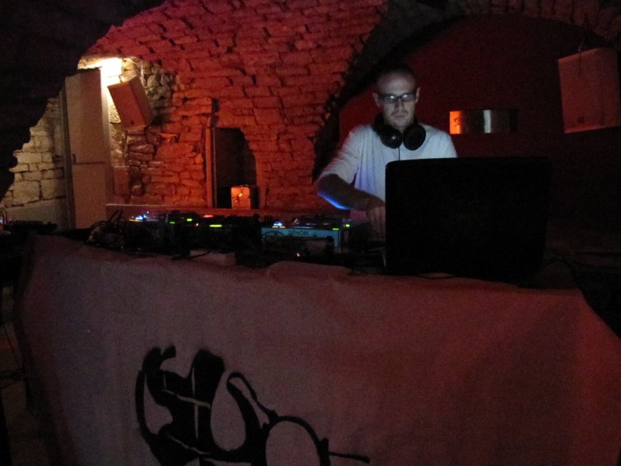 DJ Frogg - Bootleg Party - 04/06/2010 - La Cour des Miracles à Besançon - Photo n6