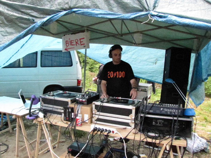 20.100 - Jungle Town 4 - 04/07/2010 - En plein air dans le Jura - Photo n2