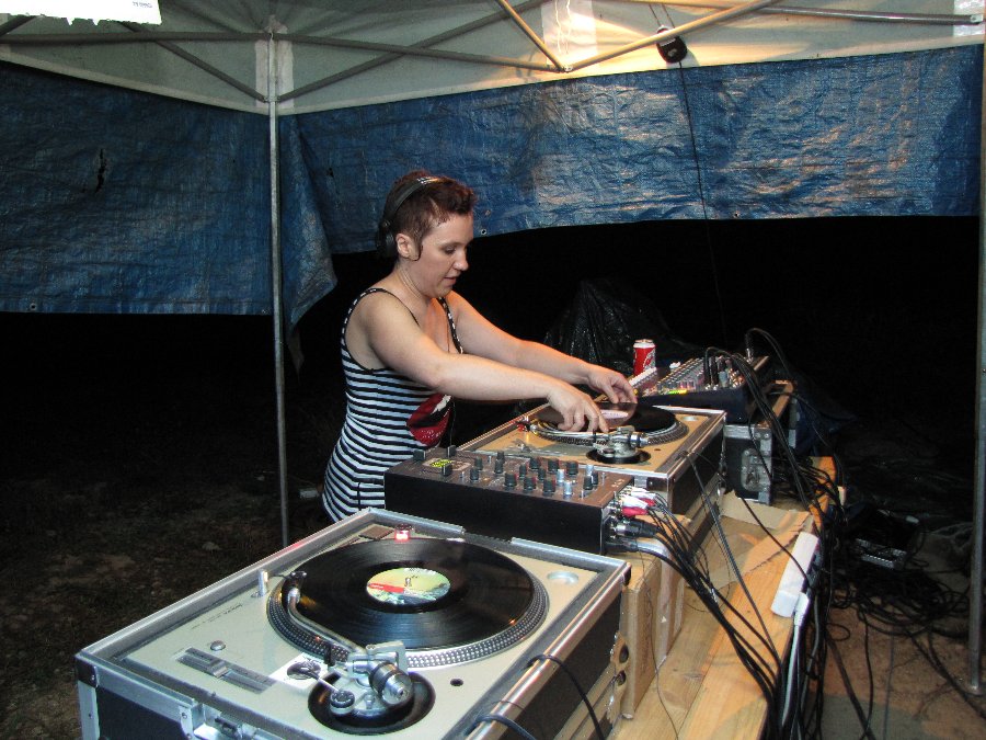 Lin-c - Jungle Town 4 - 04/07/2010 - En plein air dans le Jura - Photo n6