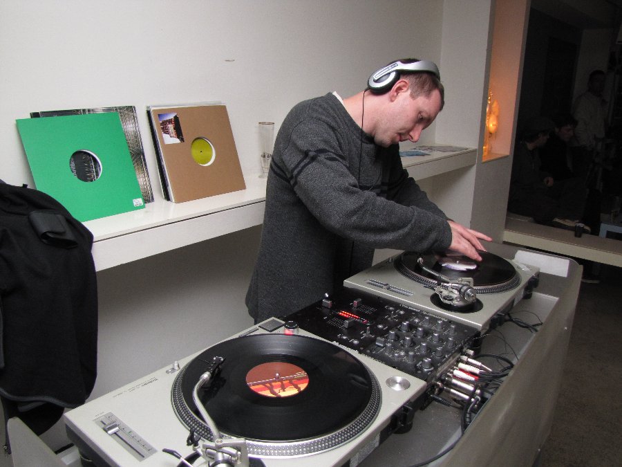 Dj Gao Gao - Vinyl Guerilla - 08/10/2010 - Le Cube à Besançon - Photo n5