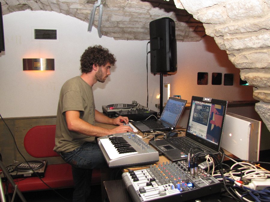 La Vache Qui Mixe - Festival du Piou Piou - 26/08/2010 - Besançon et Pelousey - Photo n6